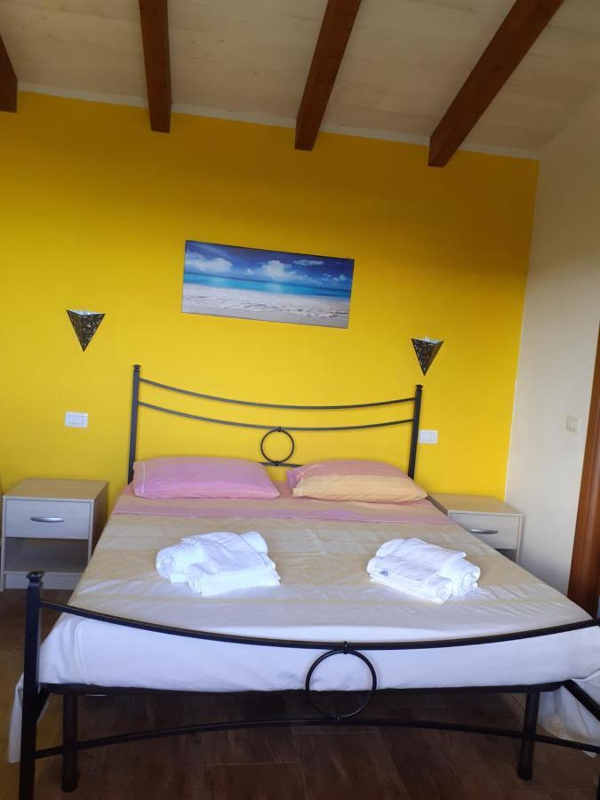 Gli Olivastri Con Piscina,Solarium, Vista Mare ,Sole -Mare E Tanta Natura ,Climatizzatore,Wifi อาเญ็นตู ภายนอก รูปภาพ