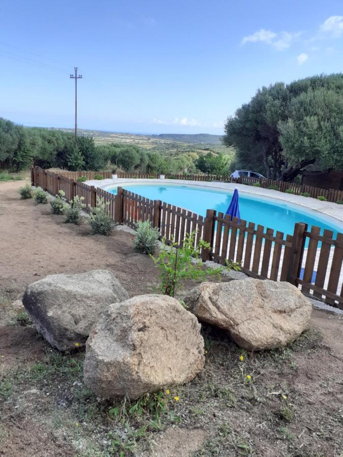 Gli Olivastri Con Piscina,Solarium, Vista Mare ,Sole -Mare E Tanta Natura ,Climatizzatore,Wifi อาเญ็นตู ภายนอก รูปภาพ