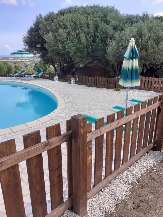 Gli Olivastri Con Piscina,Solarium, Vista Mare ,Sole -Mare E Tanta Natura ,Climatizzatore,Wifi อาเญ็นตู ภายนอก รูปภาพ